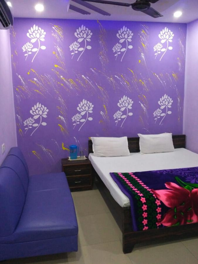 Hotel Atithi Galaxy Канпур Экстерьер фото